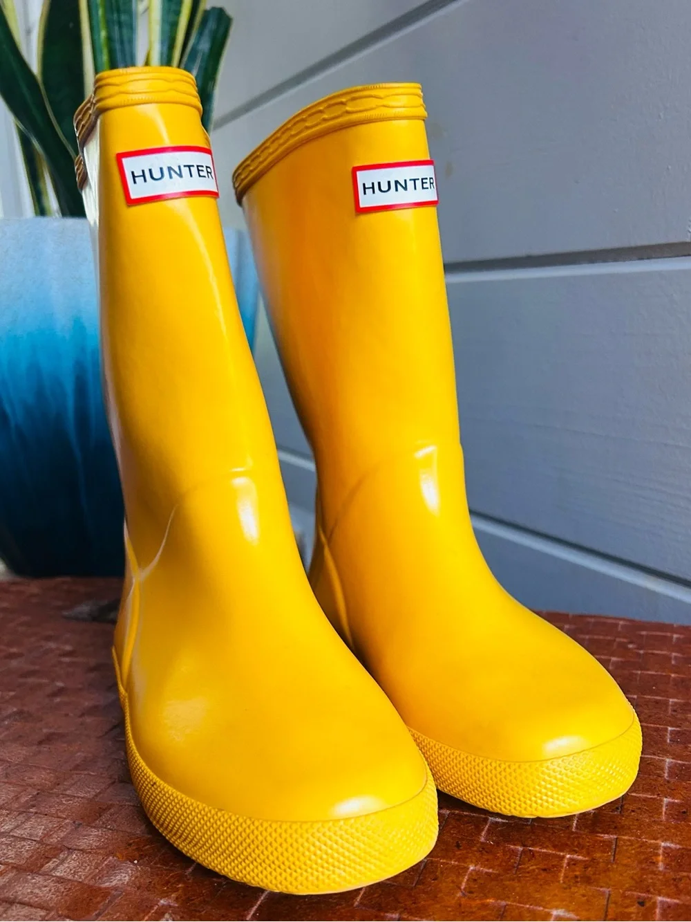 Hunter Original Kids Yellow Gloss Rain Boots Sz 13B/1G Waterproof Unisex Puddle